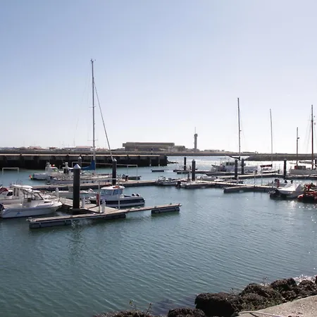 招待所 Residencial Moderna *