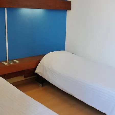 Residencial Moderna 招待所 *